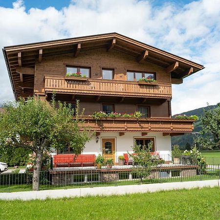Haus Kreidl Acomodação com café da manhã Schwendau Exterior foto