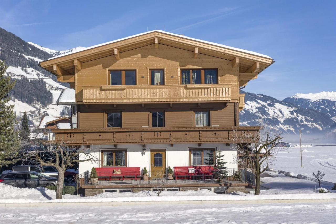 Haus Kreidl Acomodação com café da manhã Schwendau Exterior foto